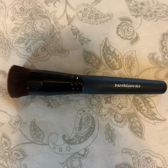 bareMinerals Black Handle Brush with Brown Bristles NWOT - Picture 1 of 3